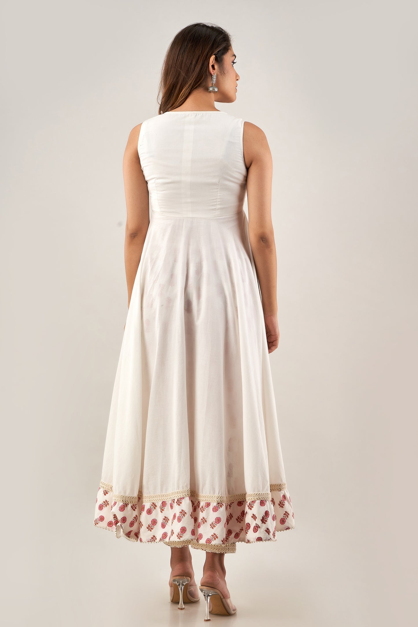 Flared white cotton kurta with printed pant and tie dye ombre crushed dupatta(A227K3WHT)
