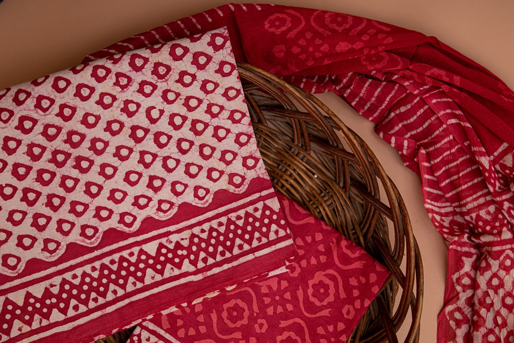 Magenta Pink and White Handblock Dabu Printed Unstitched Cotton Suit Set With Chiffon Dupatta (111NV3CTCF)