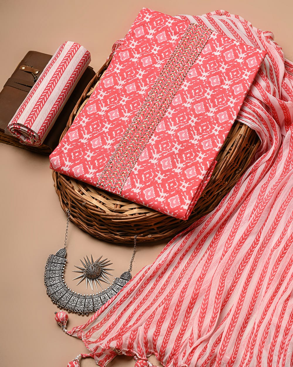 Elegant Pink Unstitched Cotton Suit Set With Chiffon Dupatta (RBSPCLNVCTCF5)